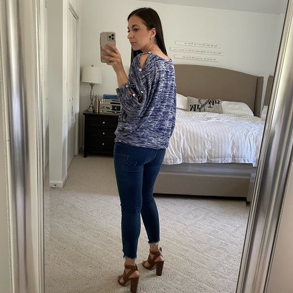 Anthropologie Top - Picture 6 of 8